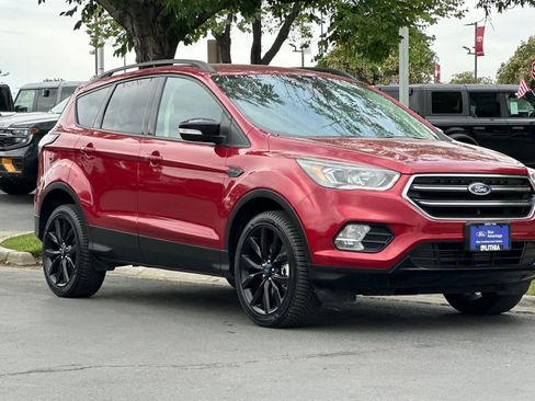 Certified 2017 Ford Escape Titanium AWD/4WD image 9