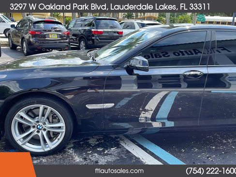 Used 2014 BMW 750i image 16