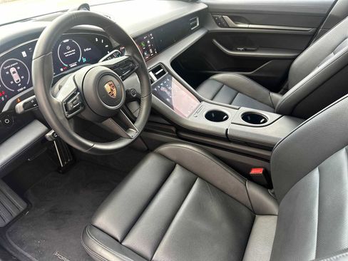 Certified 2025 Porsche Taycan 4S image 4