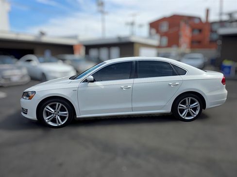 Used 2015 Volkswagen Passat 1.8T Limited Edition image 9