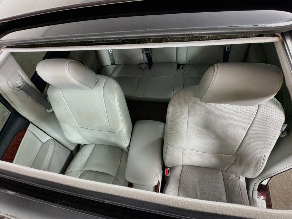 Used 2012 Toyota Avalon Limited FWD image 24