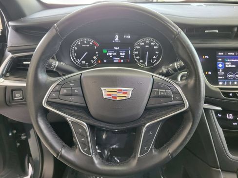 Used 2020 Cadillac XT5 Premium Luxury w/ LPO, Floor Liner Package AWD/4WD image 19