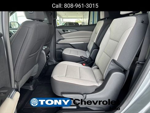 New 2026 Chevrolet Traverse LT w/ LPO, Floor Liner Package image 18