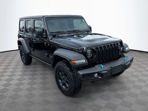 Used 2023 Jeep Wrangler Unlimited w/ Cold Weather Group AWD/4WD image 4