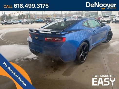 Used 2017 Chevrolet Camaro SS image 5