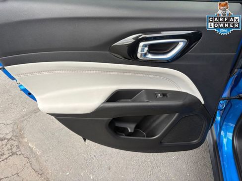 Certified 2022 Jeep Compass Limited image 32