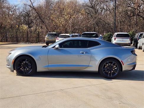 Used 2023 Chevrolet Camaro LT w/ RS Package image 4