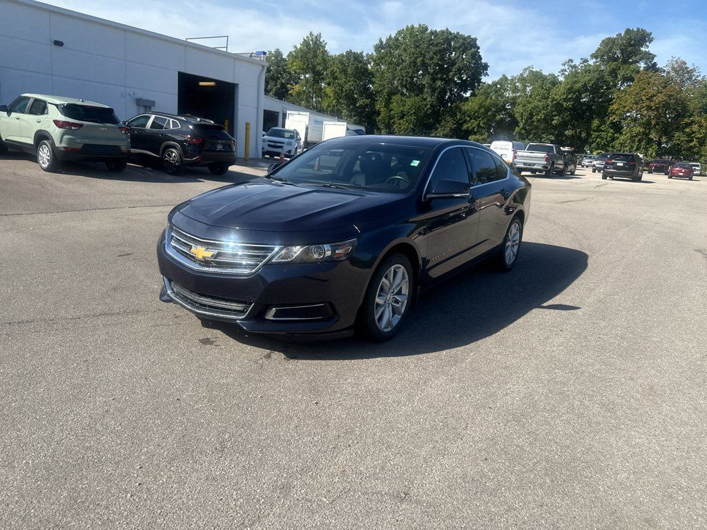 Used 2017 Chevrolet Impala LT FWD image 2