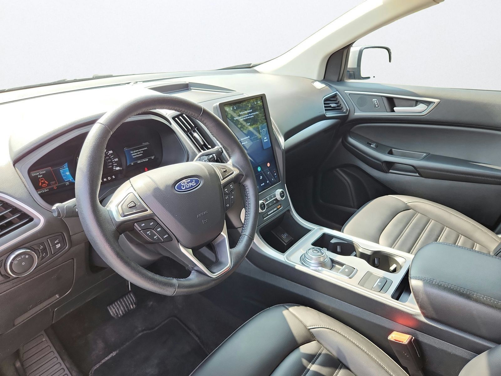 Used 2024 Ford Edge SEL w/ Convenience Package AWD/4WD image 11