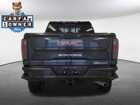 Used 2024 GMC Sierra 2500 AT4X image 12