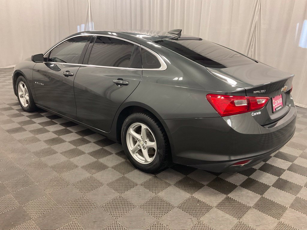 Used 2018 Chevrolet Malibu LS w/ LPO, Convenience Package 2 FWD image 4