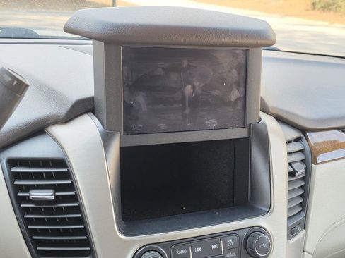 Used 2015 GMC Yukon Denali w/ Open Road Package image 21