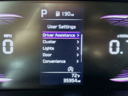 Used 2025 Kia Soul LX w/ LX Technology Package image 18