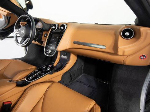 Used 2023 McLaren GT image 24