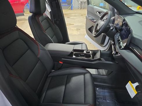 New 2026 Chevrolet Equinox RS w/ Safety and Technology Package image 11