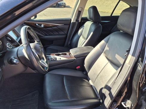 Used 2019 INFINITI Q50 Luxe w/ Essential Package (3.0T Luxe) image 19