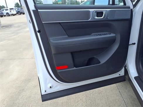 New 2026 Hyundai Santa Fe SE image 19