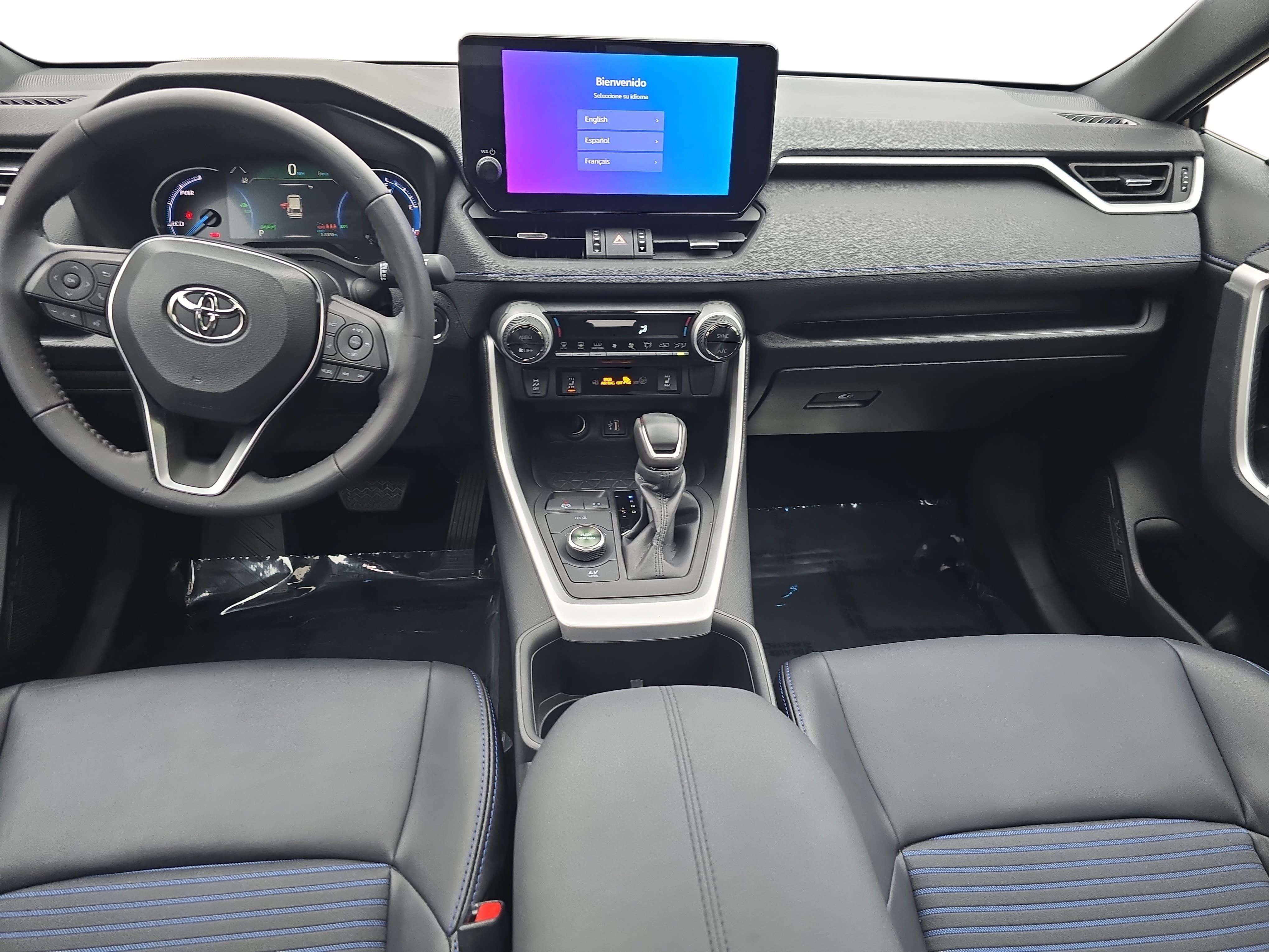 Used 2024 Toyota RAV4 XSE AWD/4WD image 9