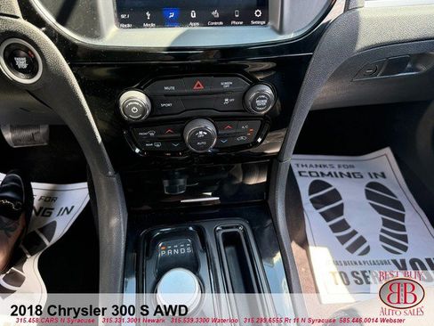Used 2018 Chrysler 300 S AWD/4WD image 19