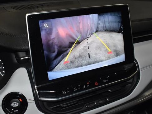 Certified 2023 Jeep Compass Limited image 16