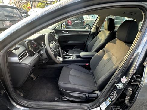 Used 2023 Kia K5 LXS image 21