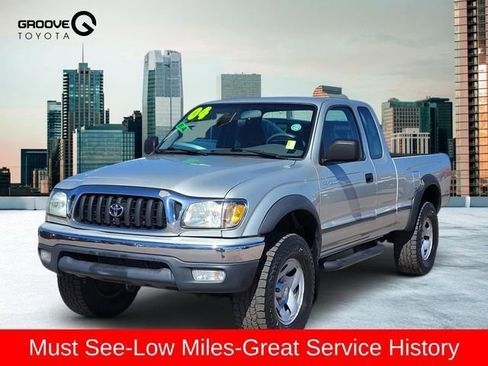 Used 2004 Toyota Tacoma PreRunner image 1