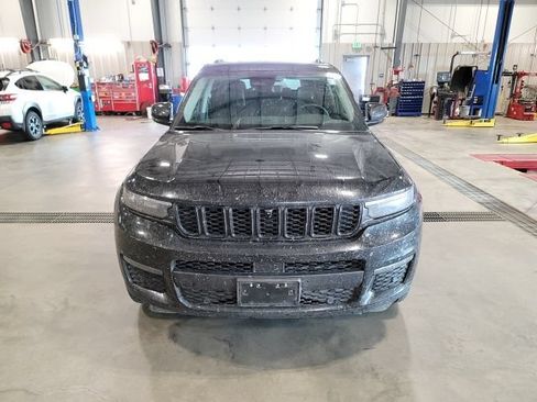Used 2023 Jeep Grand Cherokee L Limited w/ Luxury Tech Group II AWD/4WD image 2
