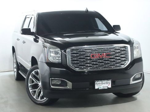 Used 2020 GMC Yukon XL Denali AWD/4WD image 2