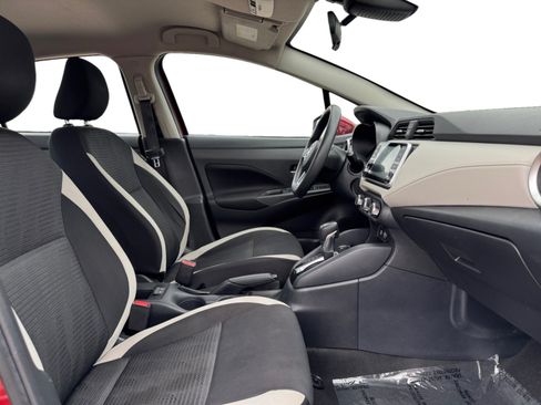 Used 2021 Nissan Versa SV FWD image 17