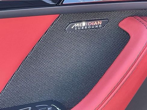 Used 2020 Jaguar F-TYPE R image 15