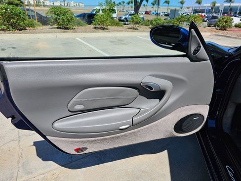 Used 2004 Porsche 911 Carrera image 20