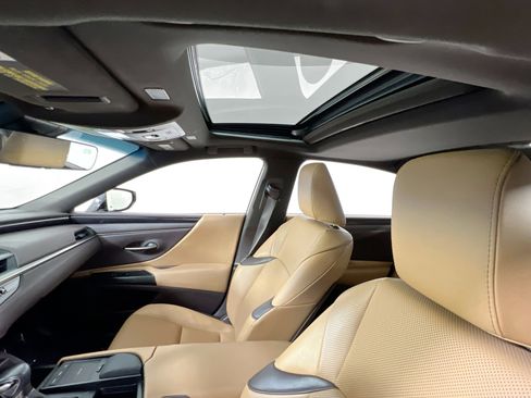 Used 2021 Lexus ES 250 w/ Premium Package image 20