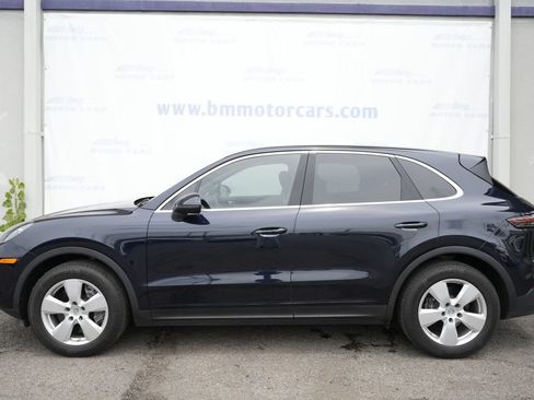 Used 2021 Porsche Cayenne AWD/4WD image 8