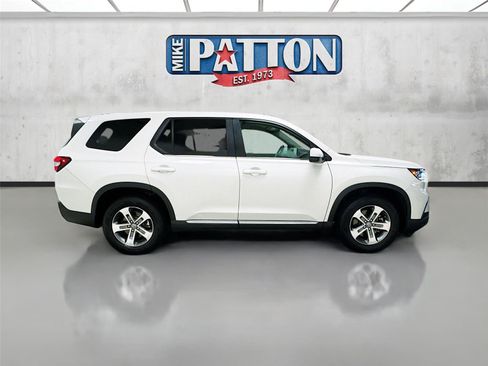 Used 2024 Honda Pilot EX-L image 8
