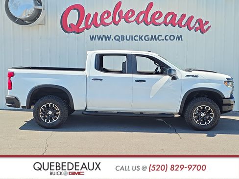 Used 2023 Chevrolet Silverado 1500 ZR2 w/ Technology Package AWD/4WD image 9