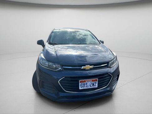 Used 2019 Chevrolet Trax LS AWD/4WD image 3
