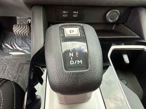Used 2025 Mitsubishi Outlander ES FWD image 30
