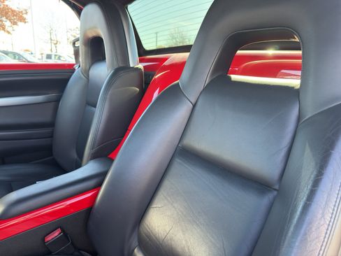 Used 2005 Chevrolet SSR w/ Preferred Equipment Group image 12