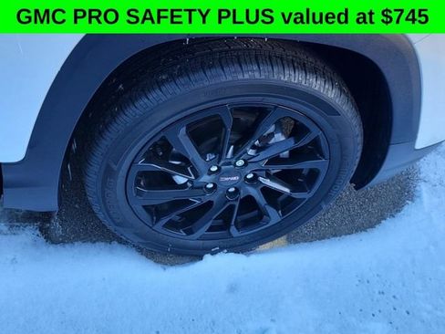 Used 2024 GMC Terrain SLE w/ Driver Convenience Package image 6