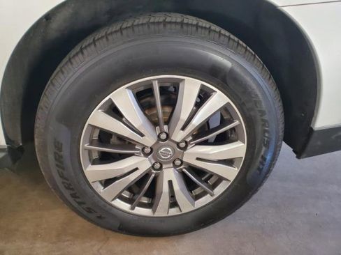 Used 2019 Nissan Pathfinder S AWD/4WD image 5