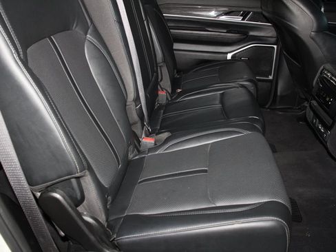 Used 2022 Jeep Wagoneer Series II AWD/4WD image 25