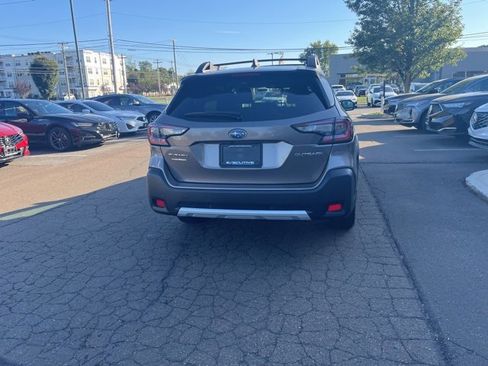 Used 2024 Subaru Outback Limited image 10