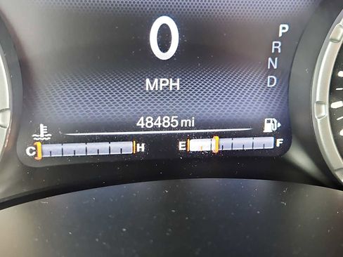 Used 2021 Jeep Renegade Latitude w/ Luxury Group I image 13