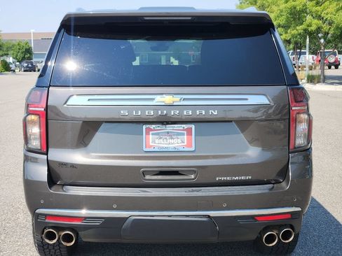 Used 2021 Chevrolet Suburban Premier w/ Premium Package AWD/4WD image 40