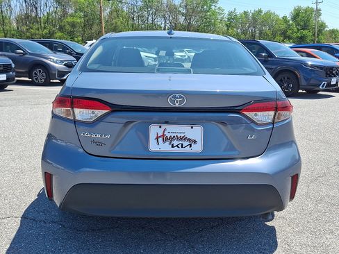 Used 2024 Toyota Corolla LE FWD image 5