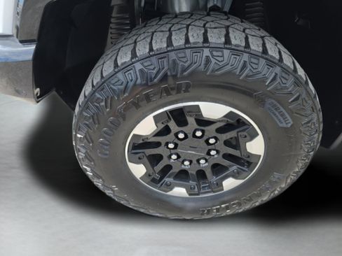 Used 2024 GMC Hummer EV 2X w/ Extreme Off-Road Package AWD/4WD image 13