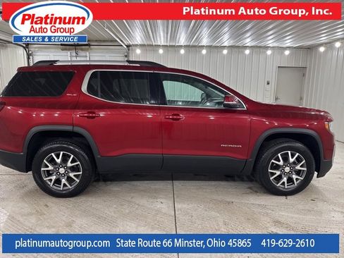 Used 2023 GMC Acadia SLE w/ Driver Convenience Package image 6