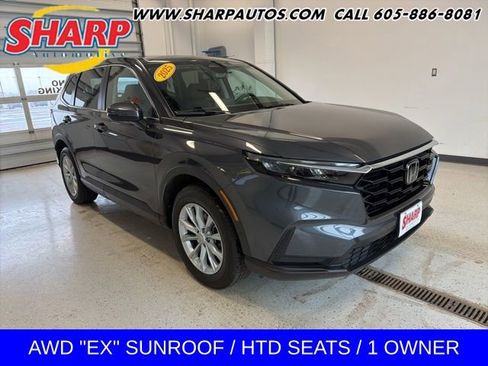 Used 2025 Honda CR-V EX image 1