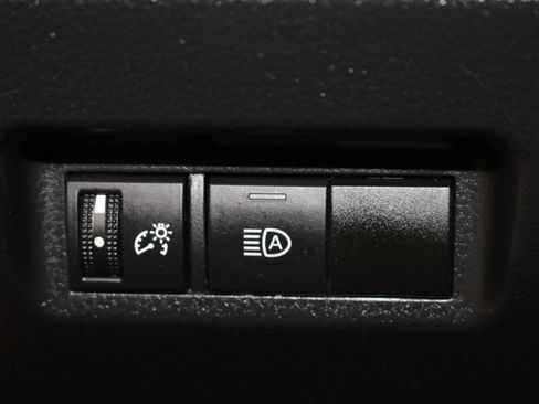 Used 2021 Toyota RAV4 LE image 58