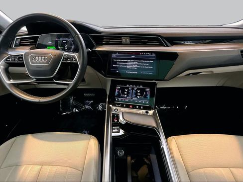 Used 2024 Audi Q8 e-tron Premium Plus w/ Premium Plus Package AWD/4WD image 14